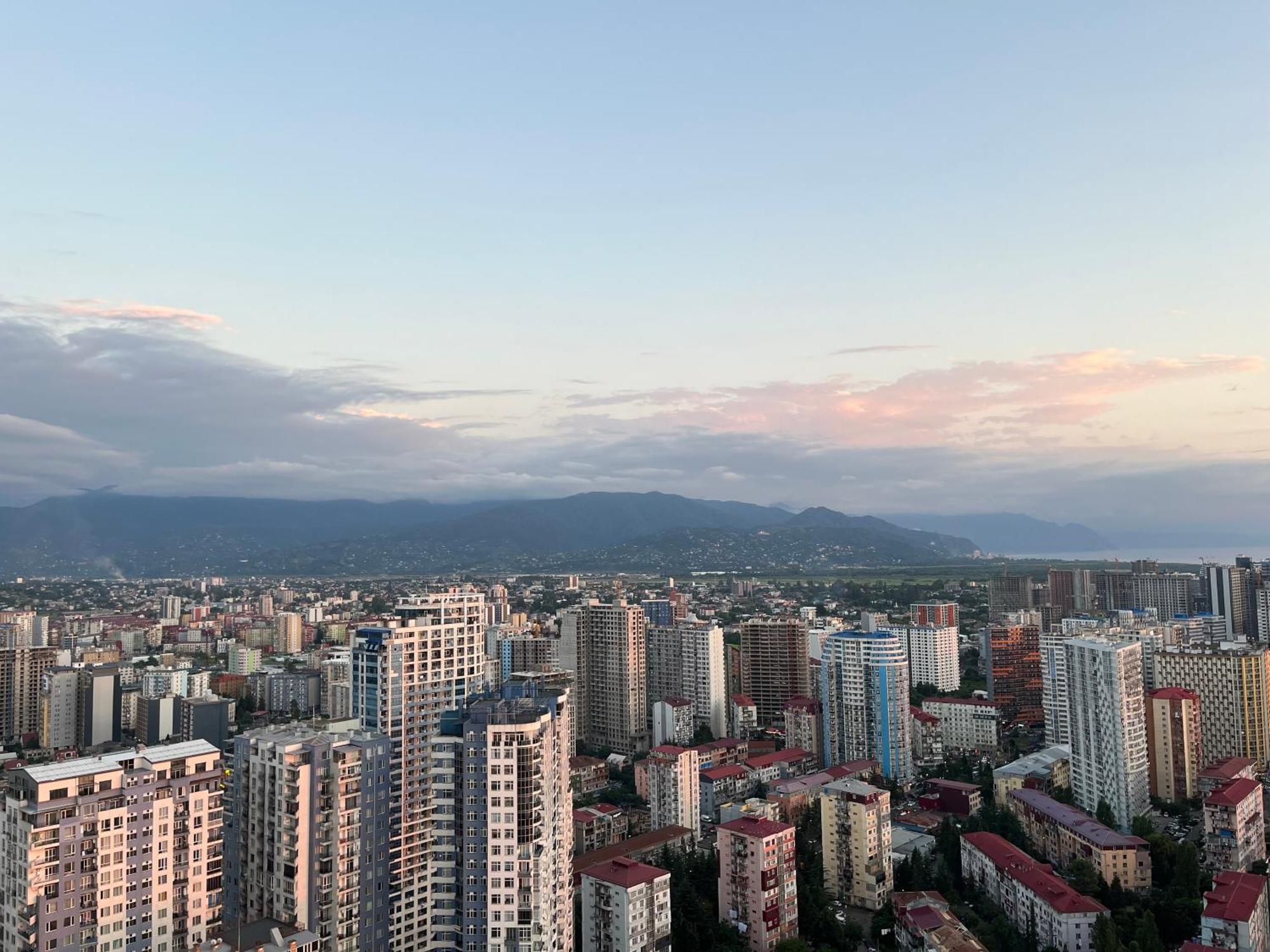 Orbi City Sun Tower 43 Floor Батуми Екстериор снимка