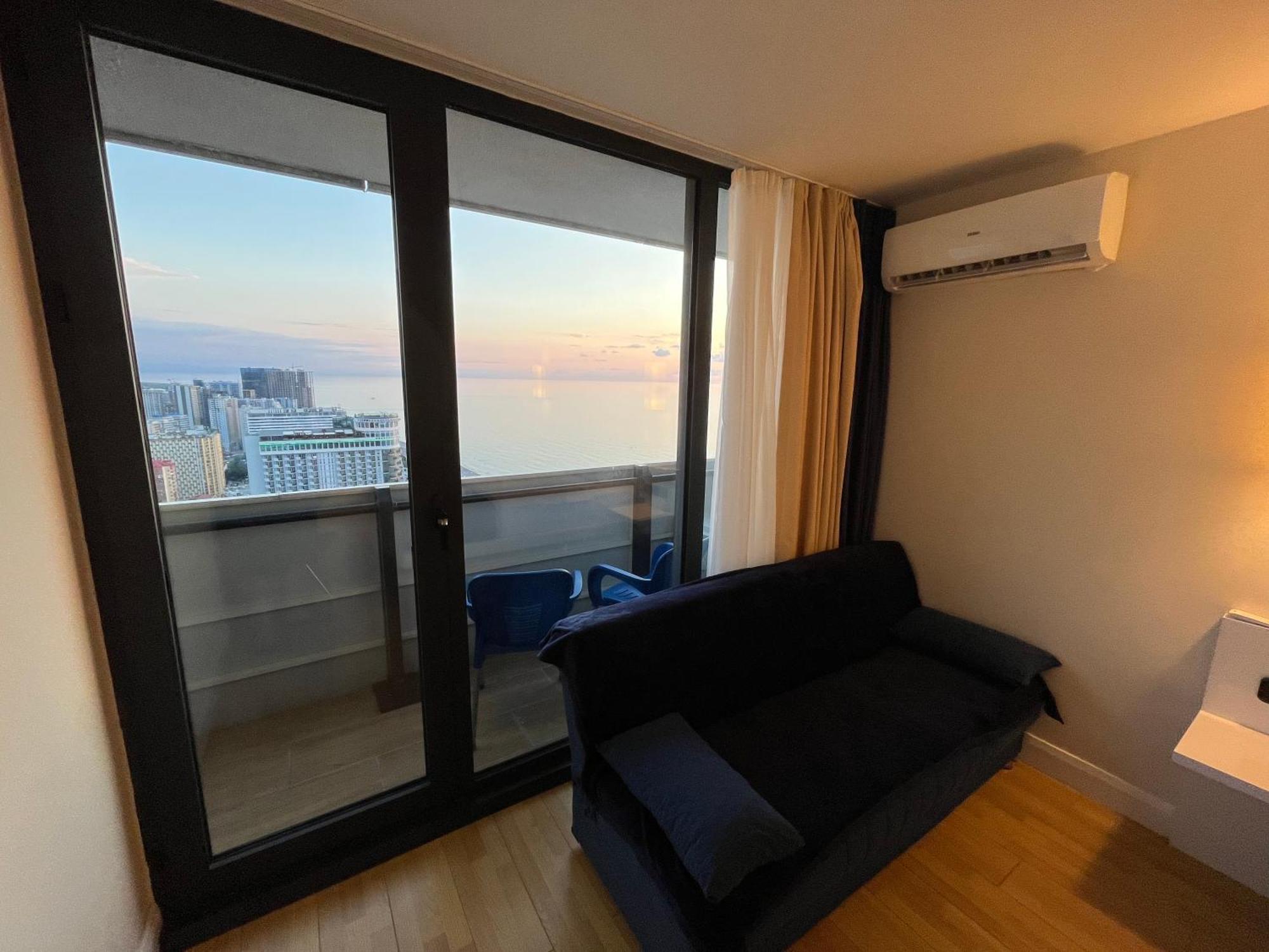 Orbi City Sun Tower 43 Floor Батуми Екстериор снимка